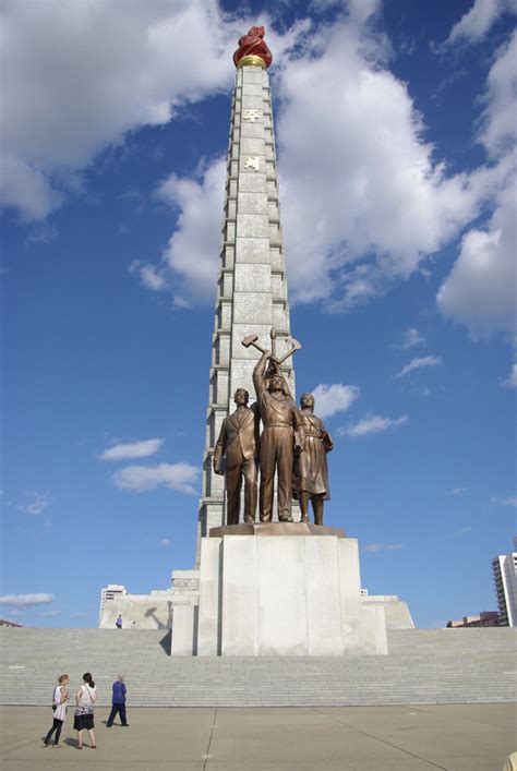 Juche Tower | In front of the Tower of Juche is a bronze sta… | Flickr