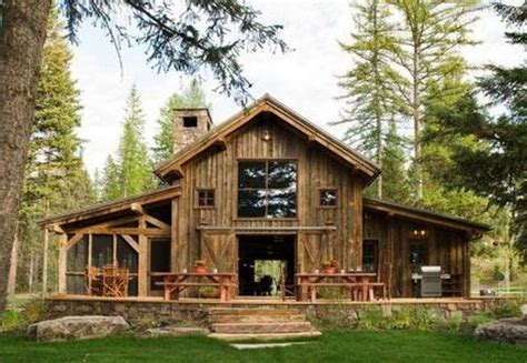 45 Beautiful Farmhouse Exterior Design Ideas | Barn house design, Barn house plans, Pole barn homes