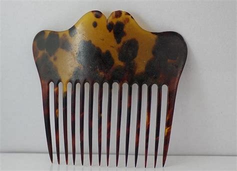 Big Tortoiseshell Comb - Personal Grooming & Hygiene - Costume & Dressing Accessories