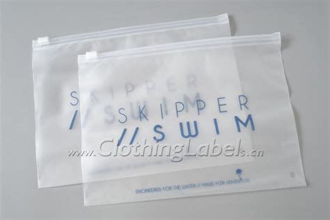 Custom plastic packaging bags printed with logos | ClothingLabels.cn