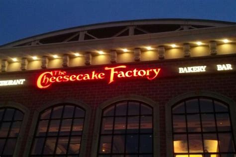 Cheesecake Factory’s First NYC Location to Debut Next Month - Eater NY