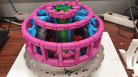 Model of the Week: Tokamak Fusion Reactor [Fusion Power!] - SolidSmack