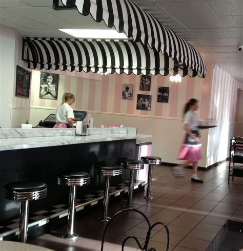 Home, Ice cream parlor, Decor