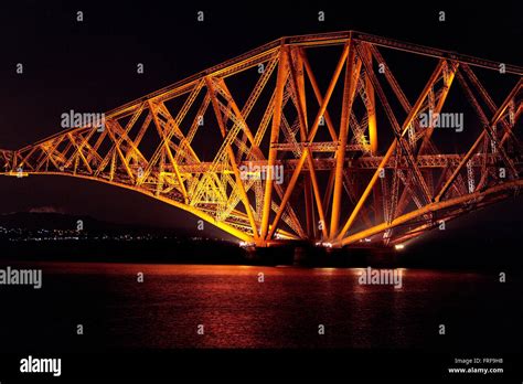 Night shot of The Forth Railway Bridge Stock Photo - Alamy