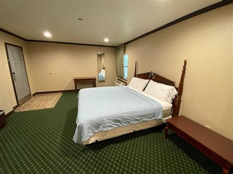 Silsbee Hotels | Find and compare great deals on trivago