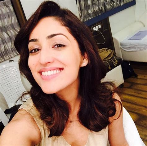 Check Out These Super Cute selfies Of Yami Gautam from her Instagram | Bollywood Bubble