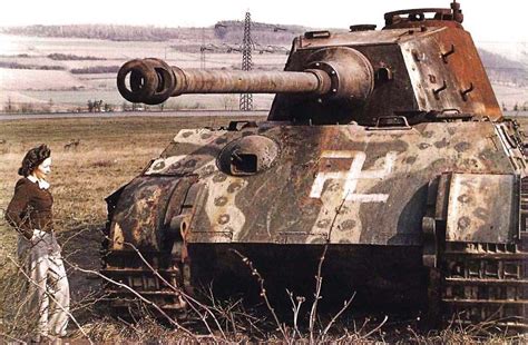 World War II in Pictures: Color Photos of World War II Part 8: Tanks