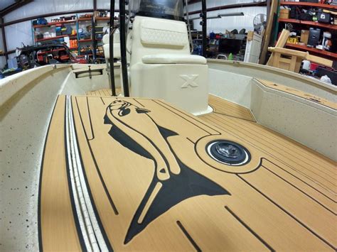 Xpress H22 Bay Boat SeaDek Flooring | Castaway Customs Northwest