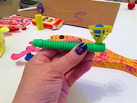 10 physics toys for experiments – STEM activities - Casa Bouquet