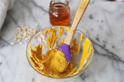 This DIY Turmeric Face Mask is All You Need the Perfect Skin!