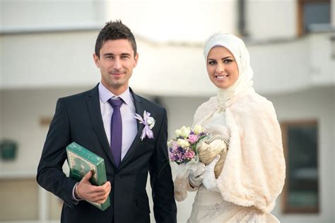 It's women who suffer from a lack of recognition of polygamous marriage