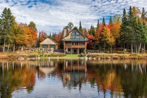 Buy a chalet in Quebec: BARNES Quebec