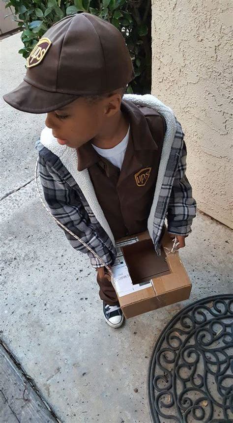 UPS MAN | Halloween Costume Contest