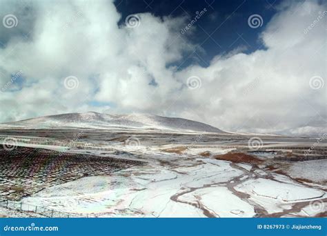 Landscape in Tibetan Plateau Stock Image - Image of mountains, nature ...