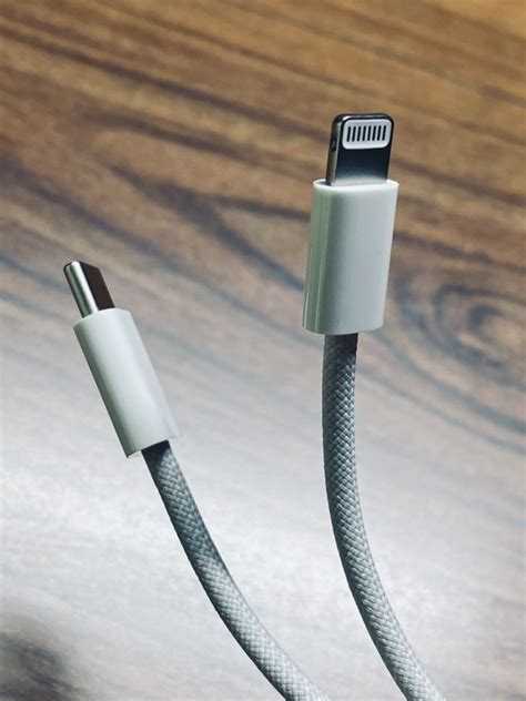 THE NEW APPLE IPHONE CABLE 😍