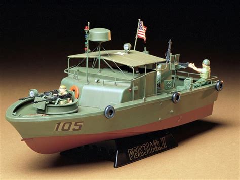 Tamiya 35150 USN Pibber River Patrol Boat Kit PBR31MK11 1/35