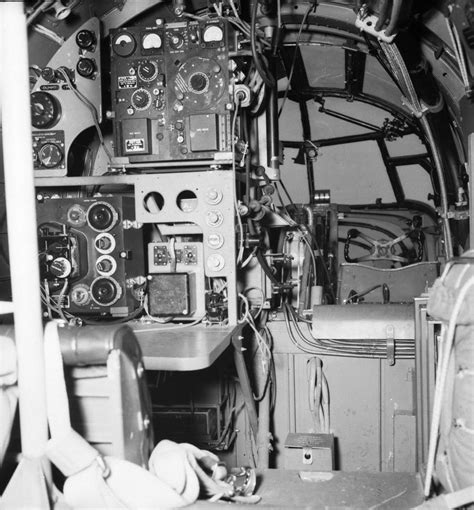 Bristol Beaufort bomber, cockpit interior (2) | Aircraft of World War ...