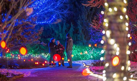 Christmas Lights 2019-2020 in Boston - Dates & Map