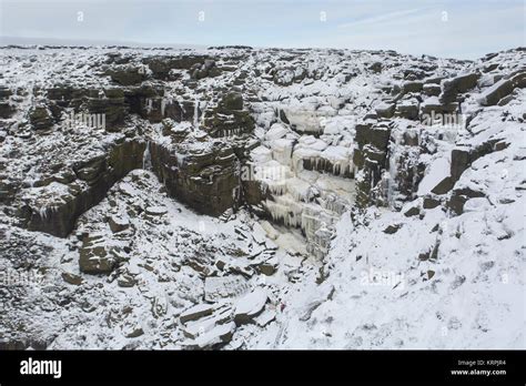 Kinder Downfall in frozen winter conditions Stock Photo - Alamy