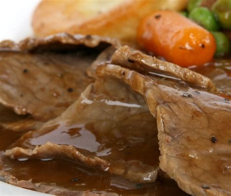 Roast beef with gravy | Bayway Catering