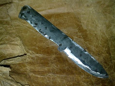 My Bushcraft Knife: Creating a ricasso line and bevel the blade