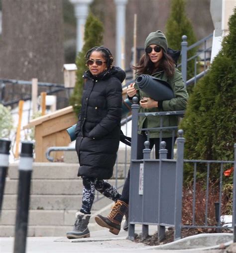 Meghan Markle with her mom going to Yoga -08 – GotCeleb