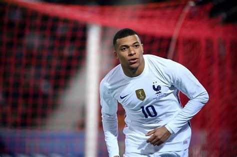 Kylian Mbappe named as France captain - Football España