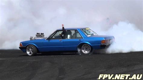 BLOWN V8 FORD FALCON ( BLOHSV ) BURNOUT AT SUMMERNATS 25 - YouTube