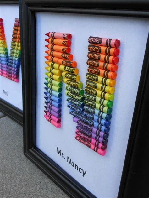 16 Easy Crayon Crafts Your Kids Can Do to Bust Boredom | Diy teacher ...