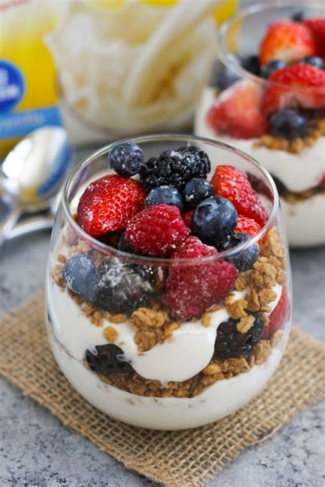 Berry Honey Yogurt Parfait | Recipe | Parfait recipes, Berries recipes ...