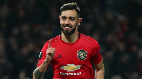 Man Utd revelation Fernandes has been a 'brilliant signing' - Shaw ...