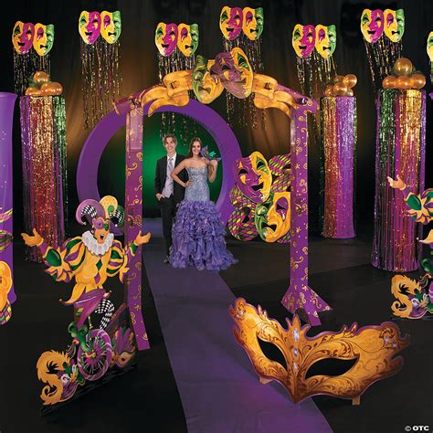 Mardi Gras Masquerade Ball Grand Decorating Kit - 40 Pc.