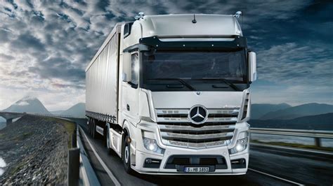 Mercedes Truck Wallpapers - Top Free Mercedes Truck Backgrounds ...