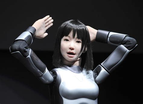 Life-like - Creepily human-like robots - Pictures - CBS News