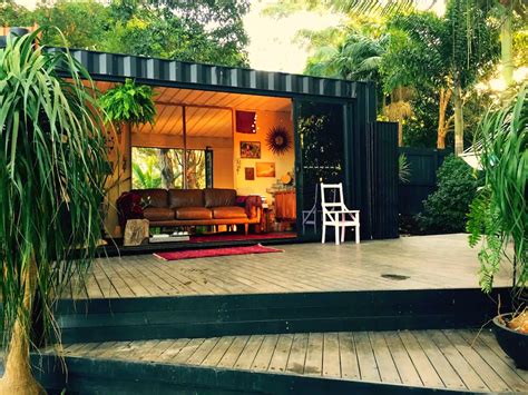 Shipping Container Homes & Buildings: 20 ft Small and Cozy Shipping Container House, NSW, Australia