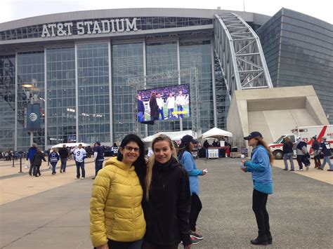 Dallas Cowboys Stadium Tour - Two Traveling Texans