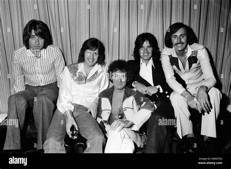 Allan clarke the hollies hi-res stock photography and images - Alamy