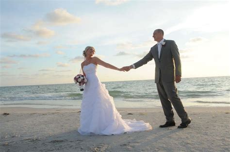 Clearwater Beach Weddings | Suncoast Weddings | FloridaSuncoast Weddings