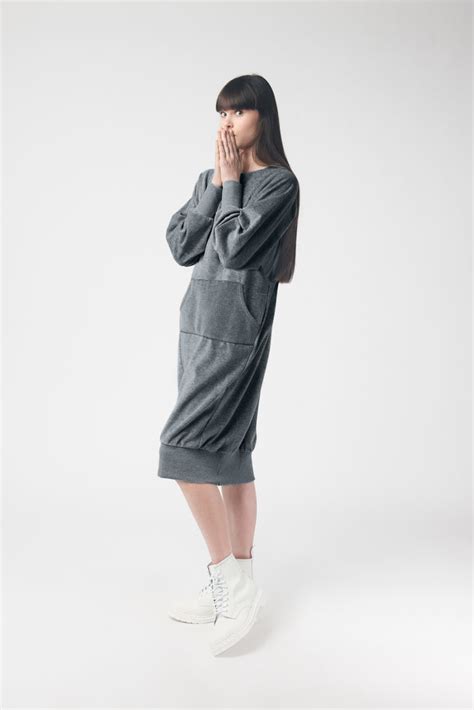 Kangaroo Pocket Dress – Zaikamoya