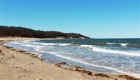 Sunken Meadow State Park beach looking torward the bluffs Photograph by ...