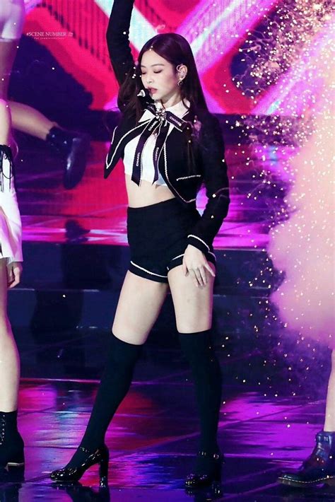 10+ Times BLACKPINK's Jennie Rocked The Cutest Bows In Her Outfits ...