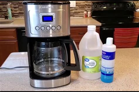 How to Clean Coffee Maker with Vinegar Cuisinart