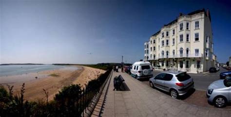 Giltar Hotel | 9 The Esplanade, Tenby, SA70 7DU | Hotels & BB's