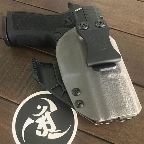 ANR Design LLC on Twitter: "Holster love from @runsig_1975 ・・・ A N R Design kydex appendix ...