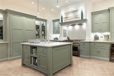 Sage Green Shaker Kitchen | Tom Howley