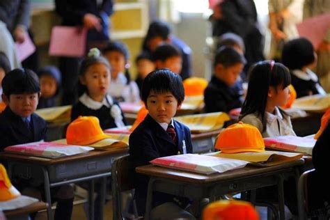 afilalápiz: Escuelas japonesas sin exámenes