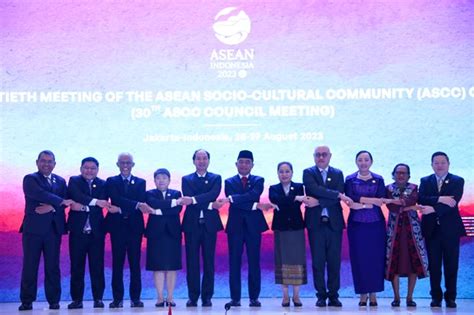 ASEAN endorses important documents on culture, society