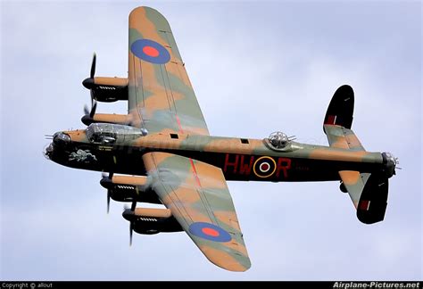 PA474 - Royal Air Force "Battle of Britain Memorial Flight" Avro 683 ...