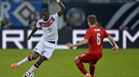 Poland vs. Germany - Facts & Figures :: DFB - Deutscher Fußball-Bund e.V.