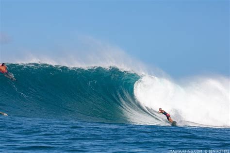 Honolua Bay Surf Guide - The Wave, Tips, Swell, Season | Maui, Hawaii